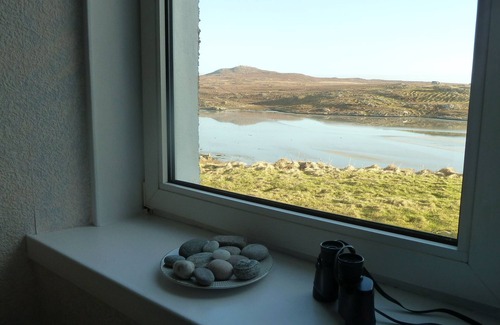 Ardroil Cottage | Oceanfront Escape at Taigh Dholol, Isle of Lewis – Rated 9.8