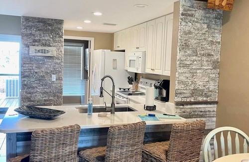 Suwannee Condo | Premier Tailin’ Reds Suwannee Gulf Condo with Boat Slip