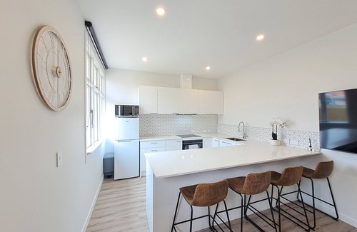 Saint Kilda Apartment | Tainui Charm - Fully renovated, 3 bedrooms