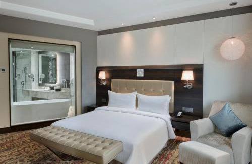 Agra Hotel | Experience Taj Hotel & Convention Centre, Agra - 5-Star Comfort