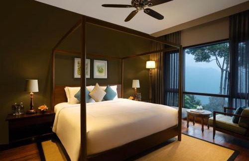 Kurseong Hotel | Experience Taj Chia Kutir Resort & Spa with Ocean Views