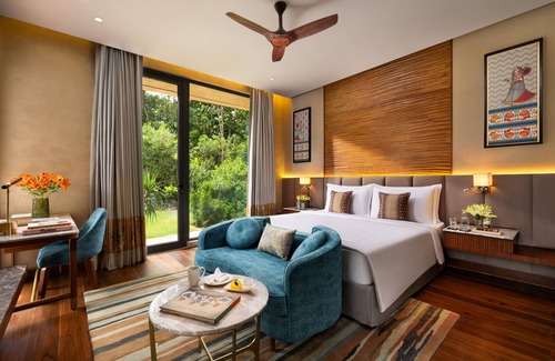 Gurugram Hotel | Explore The Gateway Resort Damdama Lake: 4-Star Retreat