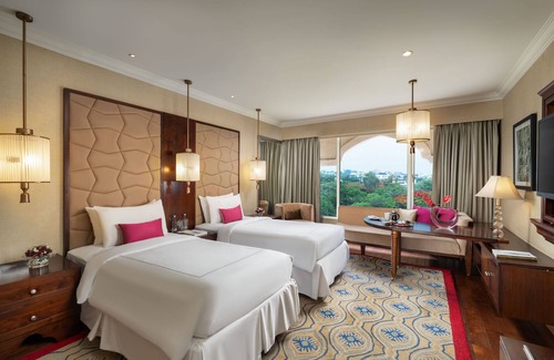 Banjara Hills Hotel | Discover Taj Krishna: 5-Star Comfort with Spa & Pool