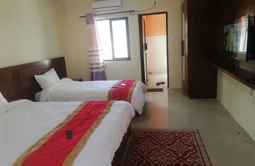 Thamel Hotel | Discover Taj Riverside Resort and Adventure Awaits