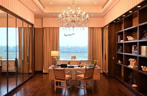 Vile Parle East Hotel | Experience Taj Santacruz: 5-Star Oceanfront Bliss