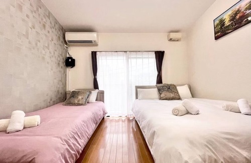 Okubo Apartment | Takadanobaba 302, centrally located in Shinjuku-ku.