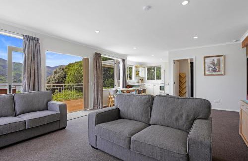 Akaroa House | Scenic Takamatua Holiday Home with Oceanfront Views
