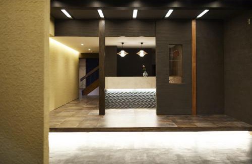 Kaminoyama Hotel | Relax at Takamiya Ryokan Sagiya Sansorai with Hot Tub & Dining