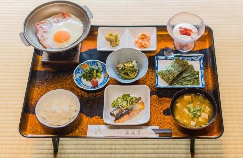 Yufu Hotel | Relaxing Retreat at Takaosou with Hot Tub & Kitchen Access