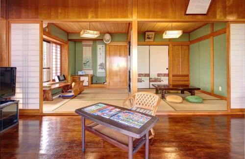 Okinawa House | Family-Friendly Retreat at Takashi House - Rated 9/10