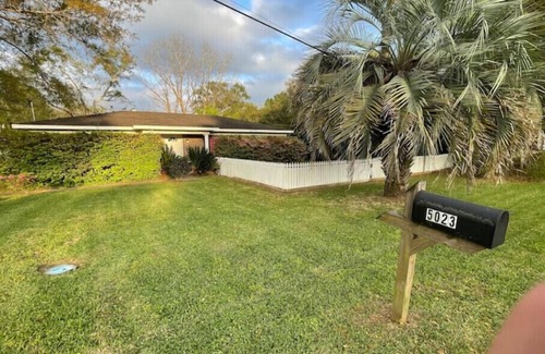 Tillmans Corner House | Discover Freeway Lane: Ocean View & Pet-Friendly Retreat