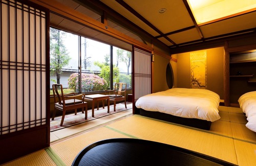 Takeo House | Relax at Takeo Onsen Kyotoya with Hot Tub & Breakfast