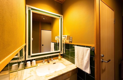 Takeo House | Relax at Takeo Onsen Kyotoya with Hot Tub & Breakfast