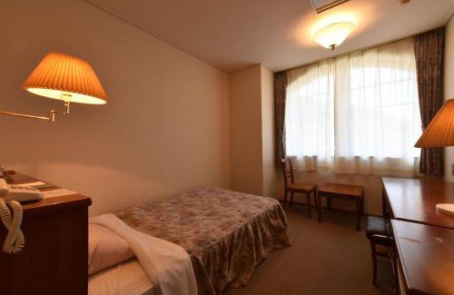 Takinoue Hotel | Discover Comfort at Takinoue Hotel Keikoku with Hot Tub