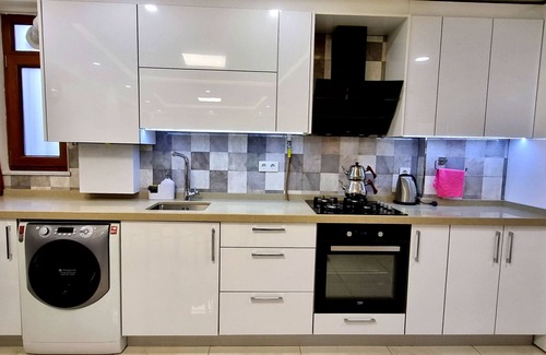 Cihangir Apartment | Elegant TaksimFlat 2Br Apartment with Pool & Spa Access