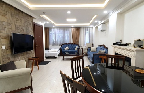 Cihangir Apartment | Elegant TaksimFlat 2Br Apartment with Pool & Spa Access