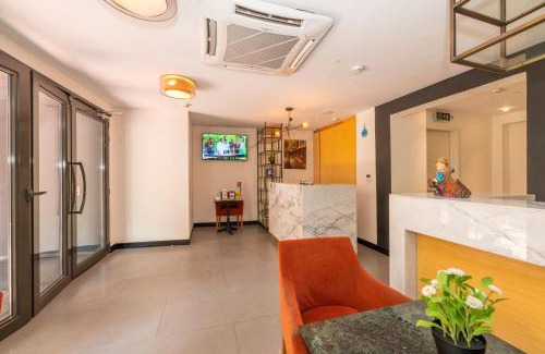 Cihangir Hotel | Comfortable Stay at Taksim Hotel V Plus with Ocean Views