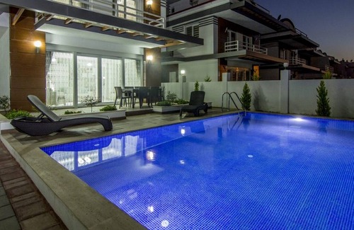 Ciftlik House | Tala Villa 13- 4 Bedrom Villa in Çalış