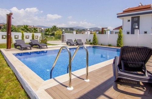 Ciftlik House | Tala Villa 13- 4 Bedrom Villa in Çalış