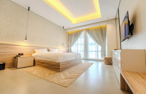 Riyadh Hotel | Discover Talah Resort: Family-Friendly with Private Pools