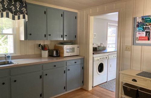 Brewster Cottage | Discover Sunset Bay: Walk to Brewster’s Paine Creek Beach