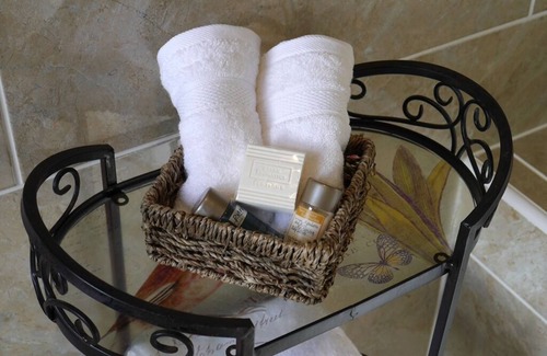 Nairn Bed & Breakfast | Experience Tali Ayer: 4-Star Stay with Family-Friendly Perks