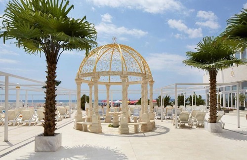 Elenite Apartment | Beachfront Taliana Hotel Apartments for Your Perfect Getaway