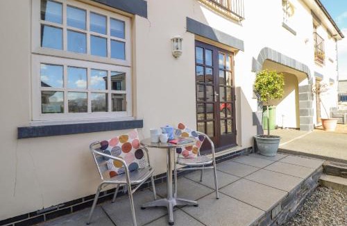 Porthmadog Apartment | Family-Friendly Retreat: Taliesin - 4 Star, Pet Friendly