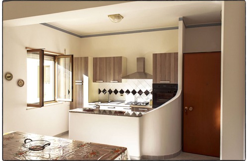 Cariati Apartment | Cozy Talitha Apartment Steps from the Ocean with Amenities