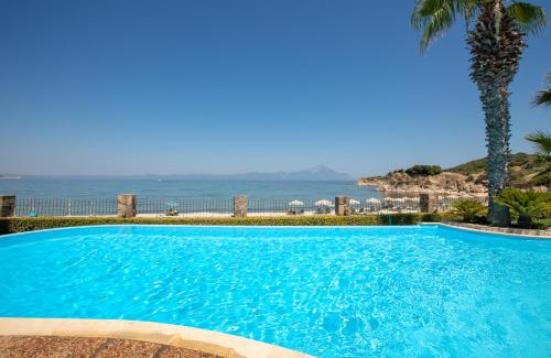 Sarti Apartment | Discover Talizeti Home: Oceanfront Retreat with Pool