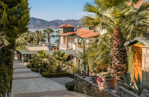 Sarti Apartment | Discover Talizeti Home: Oceanfront Retreat with Pool