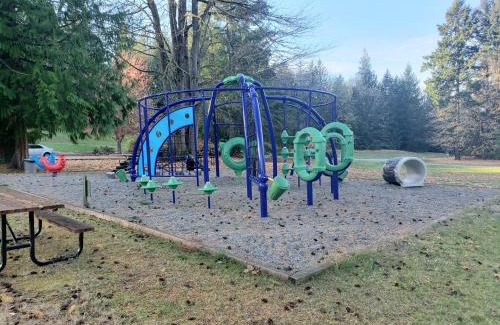 Fall City Resort | Pet-Friendly Tall Chief Camping Resort Cottage with Pool