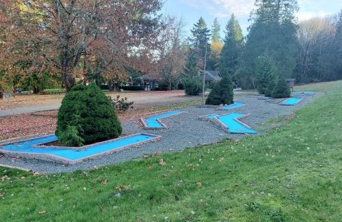 Fall City Resort | Pet-Friendly Tall Chief Camping Resort Cottage with Pool