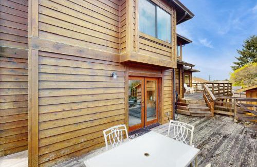 Eureka House | Explore Tall Trees Lodge: 4-Star Family-Friendly Retreat