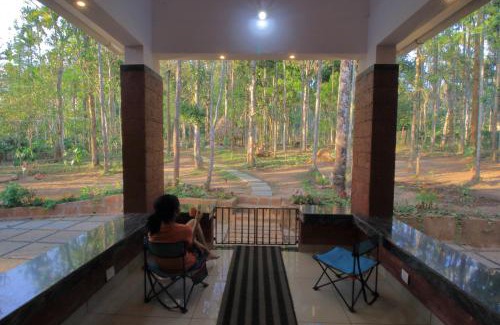 Kidanganad Villa | Discover Tall Trees: Modern Villa in Wayanad with Breakfast