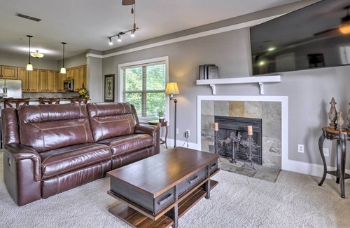 Talladega Condo | Talladega Area Condo w/ Lake Views!