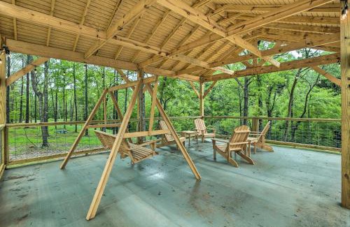 East Tallassee House | Serene Tallassee Cabin with Forest Views & Child-Friendly Space