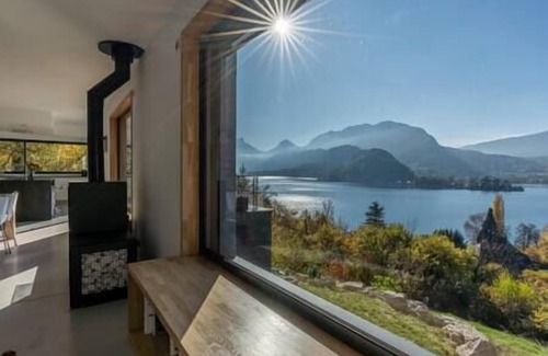 Talloires-Montmin Villa | Perfect Talloires Lakehouse with Pool and Spa Amenities