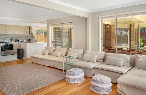 Nulkaba House | Tallowood House - Ideal Family Retreat with Private Pool