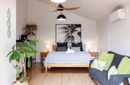 Suffolk Park Apartment | Relaxing Tallows Studio: Dog-Friendly & Steps to the Beach
