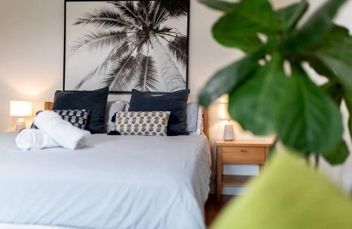Suffolk Park Apartment | Relaxing Tallows Studio: Dog-Friendly & Steps to the Beach
