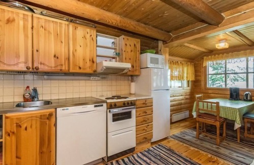 Pertunmaa House | Experience Tallukka by Interhome: Lake View & Spa Retreat
