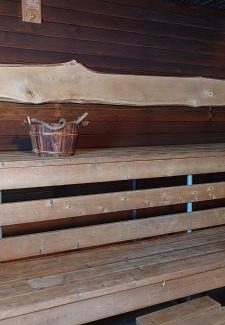 Kehys-Kainuu Ski Chalet | Quaint Talo Kainuun: Pet-Friendly Retreat by the Ocean