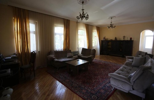 Makhinjauri House | Pet-Friendly Talo's Guest House with Ocean Views