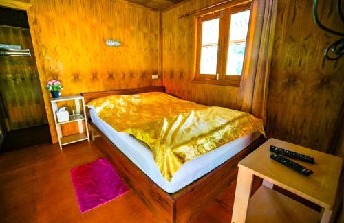 Lan Saka House | Welcoming Taluangjit Resort & Garden: Pet-Friendly Retreat