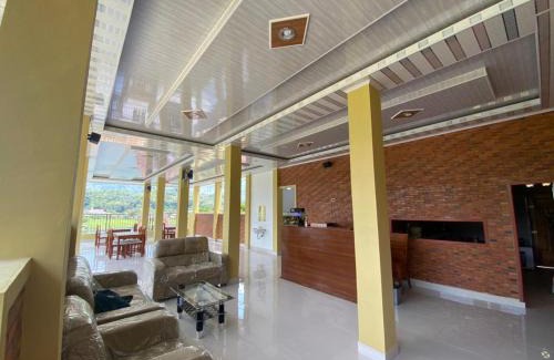 Tuk Tuk Bed & Breakfast | Child-Friendly Getaway at Tama View - Guest Rated 8/10