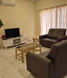 Bayan Lepas House | Pet-Friendly Taman Sunway Tunas: 4-Star Guest Rated Hotel