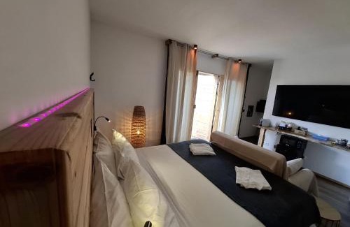 La Plaine des Cafres Hotel | Premier Tamar'Inn: 10/10 Rating with Hot Tub & Breakfast
