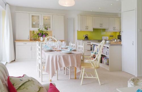 St. Ann's Chapel House | Family-Friendly Tamar Ten with Pool and Private Amenities