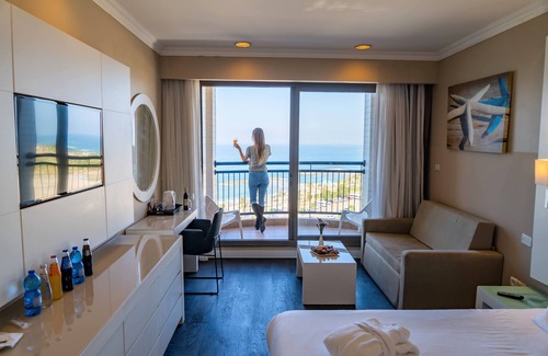 Ashkelon Hotel | Relax at Tamara Ashkelon: Poolside Ocean Views Await